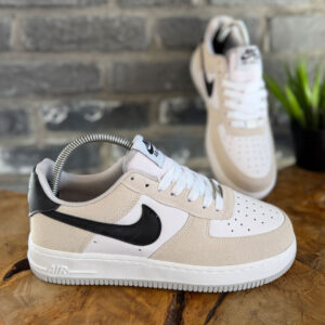 Nike Air Force 1 Low Bej Süet - Beyaz ve Siyah Detaylı