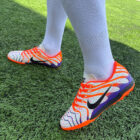 Nike Mercurial Vapor Halı Saha Kramponu (White / Strike Orange / Purple Pack) 6 beyaz 2 8