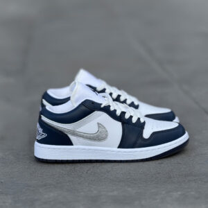 Anasayfa 41 Air Jordan 1 Low Midnight Navy / Silver Swoosh Unisex Deri Sneaker