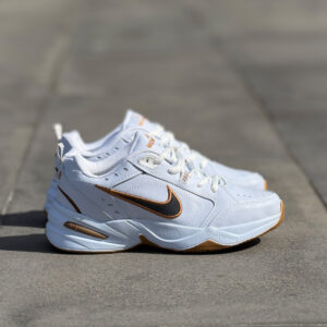 Anasayfa 63 Nike Air Monarch IV Beyaz / Bronz Sneaker – Kalın Taban Konforlu Kauçuk Tabanlı Günlük Deri Spor Ayakkabı