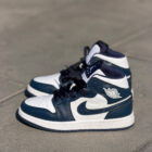 Air Jordan 1 Mid White / Obsidian Navy Unisex Deri Sneaker 3 37 1