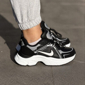 Nike Tech Hera Siyah / Beyaz Sneaker – Yüksek Kalın Taban Y2K Kadın Spor Ayakkabı